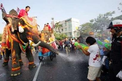 songkran elephant 6